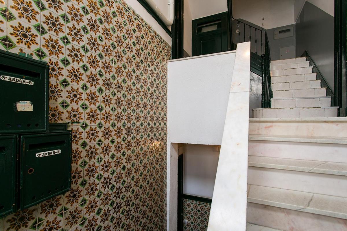 Lovelystay - Cozy 3Bdr Apartment In Estrela Lisboa المظهر الخارجي الصورة
